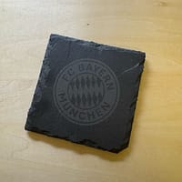 Personalisierte Schiefer-Untersetzer – Natürliche Eleganz für deinen Tisch