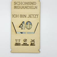 Lustiges Geldgeschenk aus Holz „Schonend Behandeln“